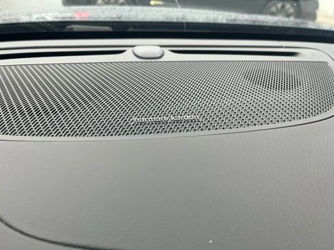 Used 2019 Volvo S60 T6 Inscription image 13