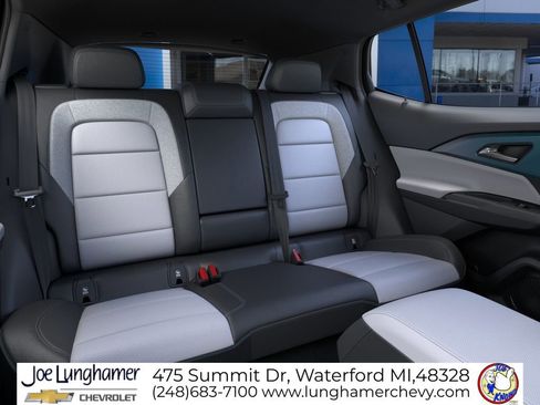 New 2026 Chevrolet Equinox EV LT image 18