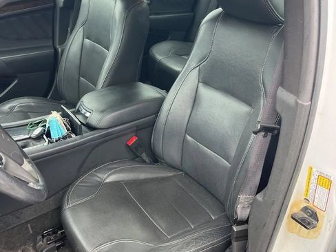 Used 2013 Ford Taurus Limited AWD/4WD image 22