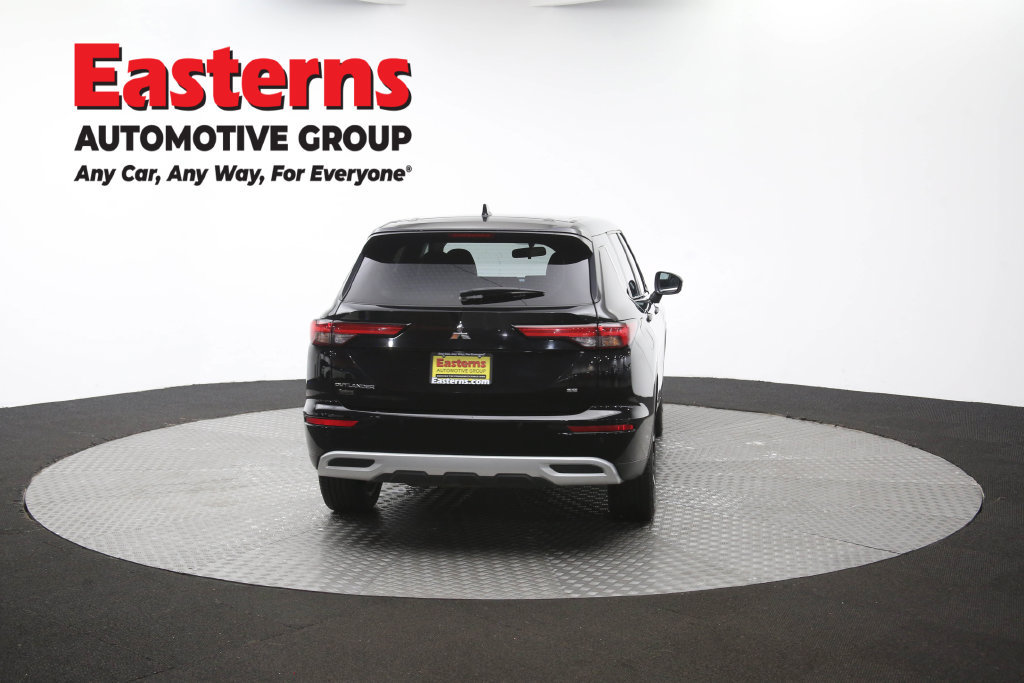 Used 2024 Mitsubishi Outlander SE FWD image 40