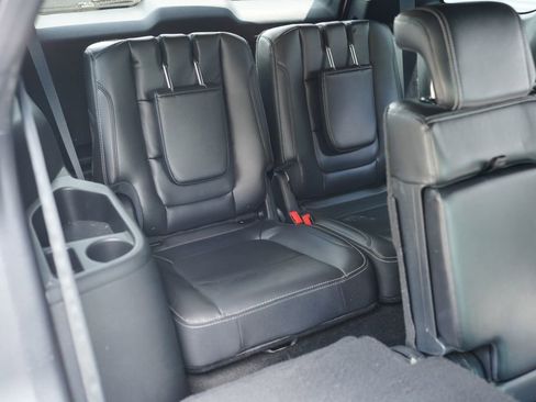 Used 2017 Ford Explorer Limited w/ Equipment Group 301A AWD/4WD image 28
