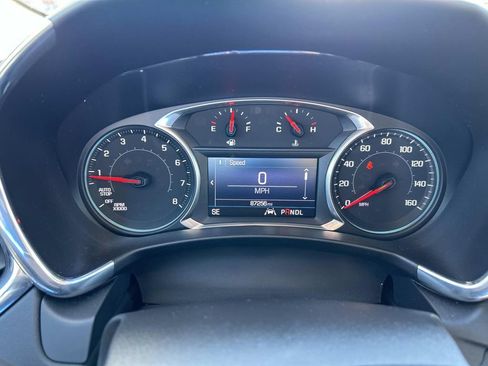 Used 2020 Chevrolet Equinox LT w/ Driver Convenience Package image 38