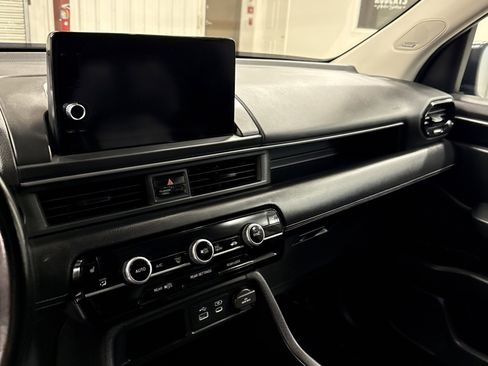 Used 2023 Honda Pilot Touring image 8