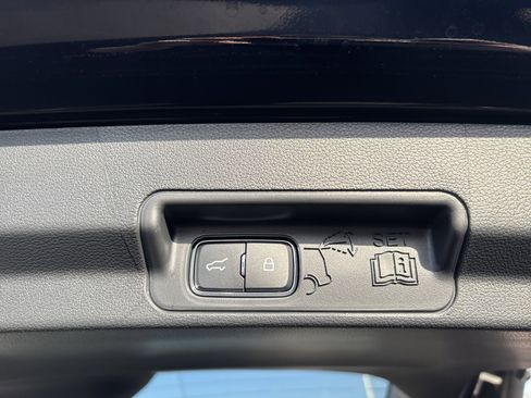 New 2026 Ford Explorer Active w/ Active Comfort Package image 9