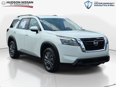Used 2025 Nissan Pathfinder SV