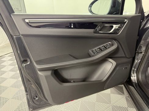 Certified 2026 Porsche Macan S AWD/4WD image 14