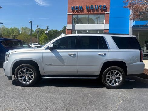 Used 2019 GMC Yukon SLE w/ SLE Value Package RWD image 2