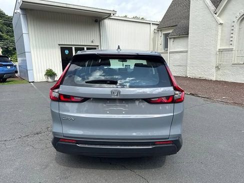 Used 2024 Honda CR-V LX image 5