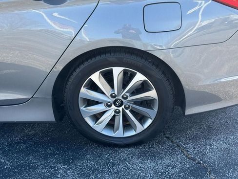 Used 2014 Hyundai Sonata Limited w/ Technology Package 05 FWD image 8