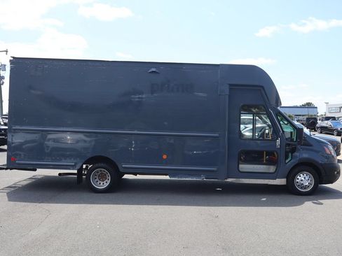 Used 2022 Ford Transit 350 DRW RWD image 8