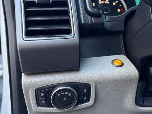 Used 2018 Ford F150 XLT image 15