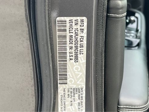 Used 2024 Jeep Grand Cherokee Overland w/ Trailer Tow Package image 38