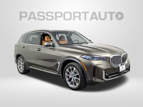 Certified 2024 BMW X5 xDrive40i w/ Premium Package image 9