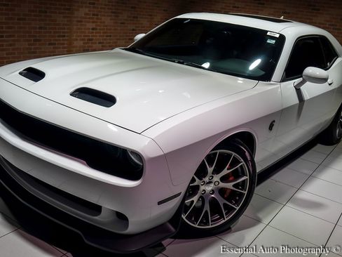 Used 2023 Dodge Challenger SRT Hellcat w/ Driver Convenience Group image 6