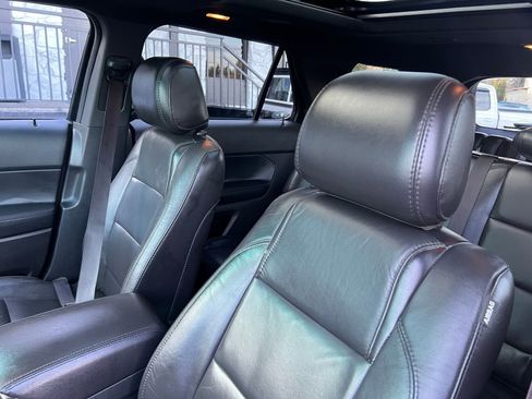Used 2014 Ford Explorer Limited image 14