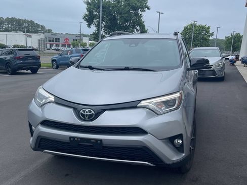 Used 2017 Toyota RAV4 SE AWD/4WD image 25