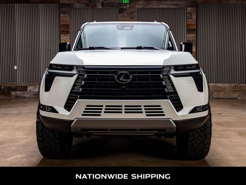Used 2025 Lexus GX 550 AWD/4WD image 4