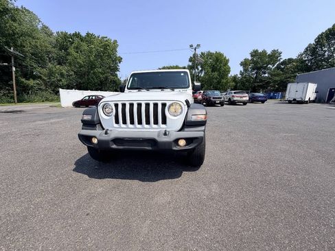 Used 2018 Jeep Wrangler Unlimited Sport AWD/4WD image 27