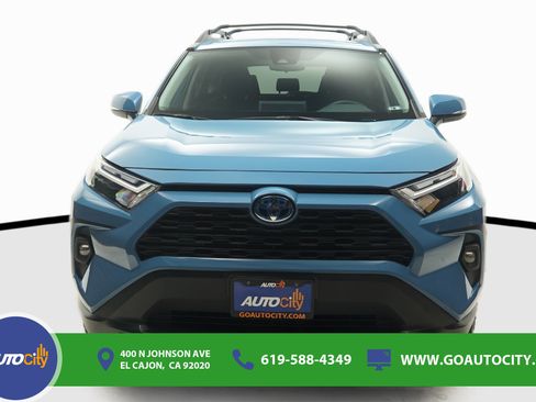 Used 2023 Toyota RAV4 AWD Hybrid image 4