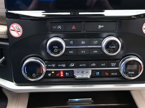 Used 2024 Ford Expedition Max Limited image 20