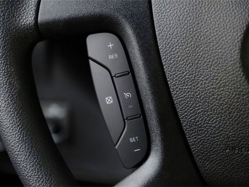 New 2024 Chevrolet Express 2500 image 19