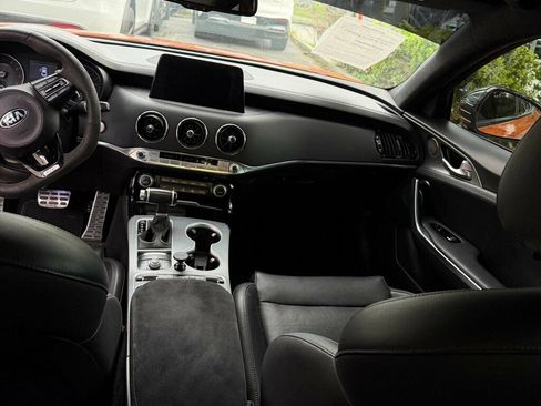 Used 2019 Kia Stinger GTS AWD/4WD image 17