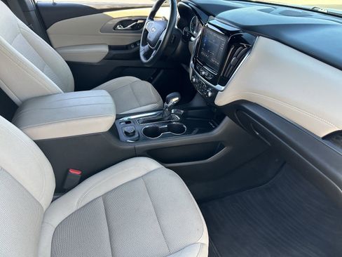 Used 2023 Chevrolet Traverse LT AWD/4WD image 30