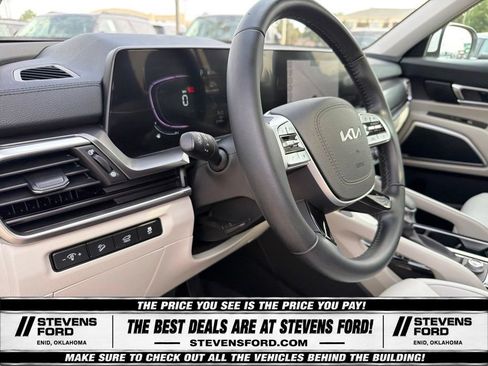 Used 2025 Kia Telluride S FWD image 21
