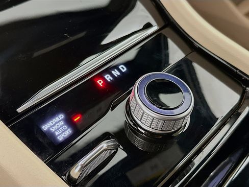 Used 2023 Jeep Grand Cherokee L Limited w/ Luxury Tech Group II image 25