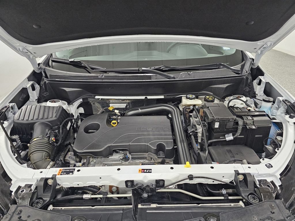 Used 2024 Chevrolet Equinox LT w/ LPO, Floor Liner Package AWD/4WD image 10