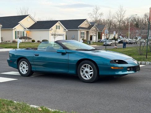 Used 1995 Chevrolet Camaro LT RWD image 5
