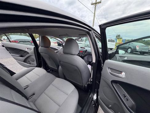 Used 2018 Kia Forte LX image 39