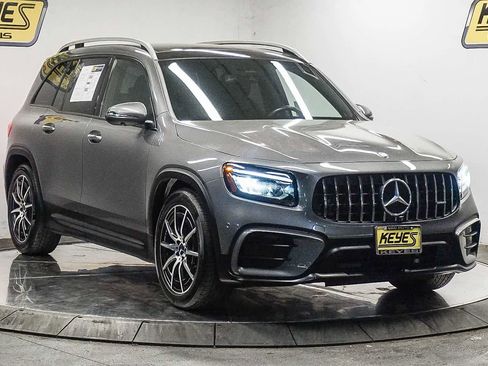 Used 2025 Mercedes-Benz GLB 35 AMG 4MATIC image 5