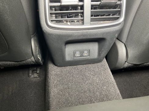 Used 2025 Genesis G70 2.5T image 49