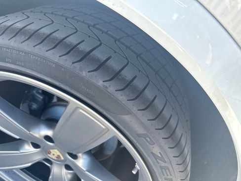 Certified 2023 Porsche Cayenne S AWD/4WD image 11