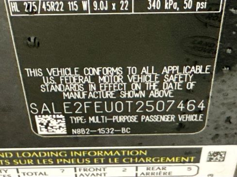 New 2026 Land Rover Defender 130 X-Dynamic SE image 32