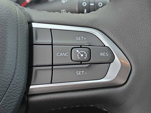 New 2026 Jeep Compass Latitude image 36