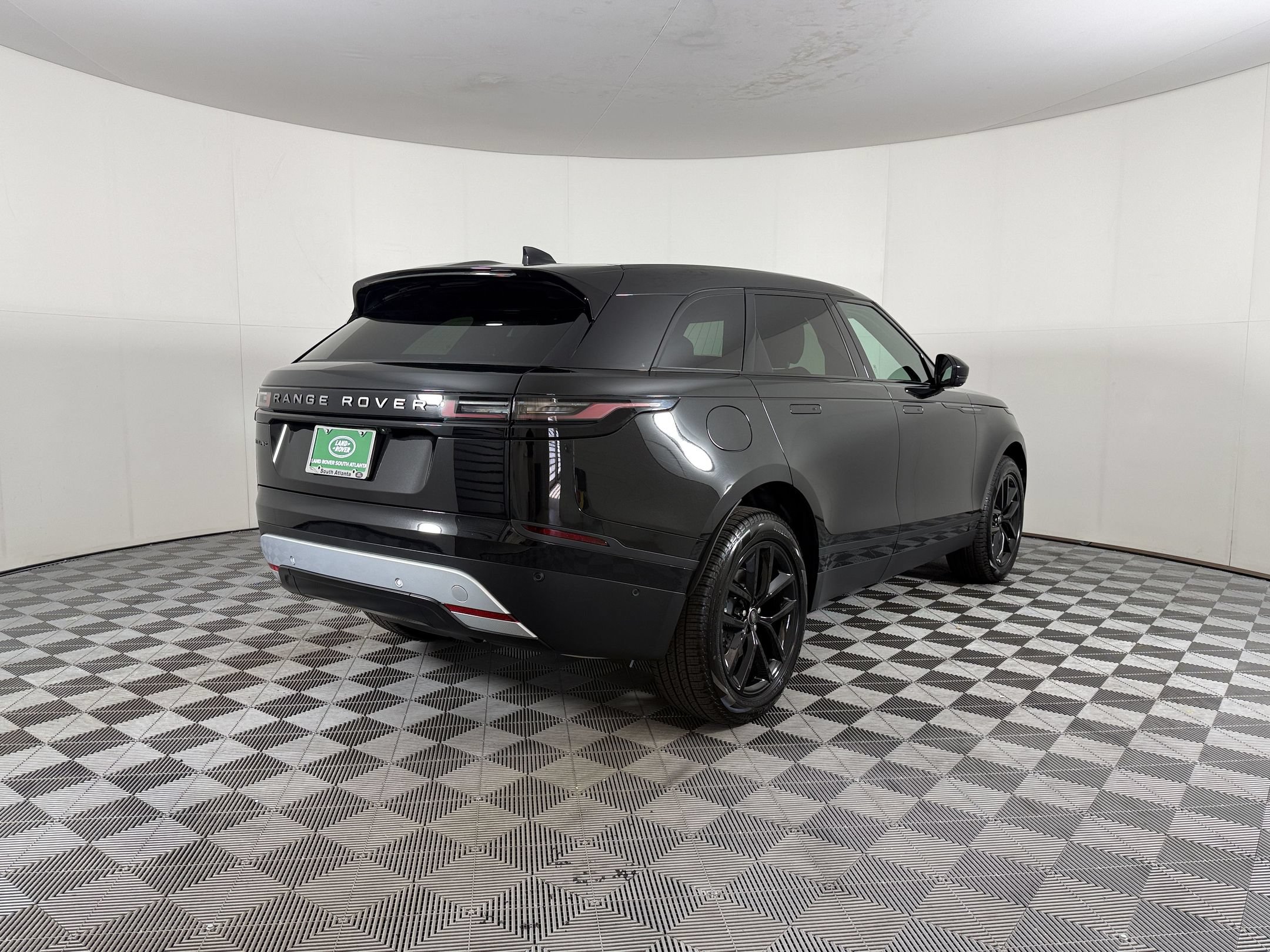 New 2026 Land Rover Range Rover Velar S AWD/4WD image 9