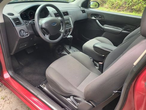 Used 2007 Ford Focus SE image 12