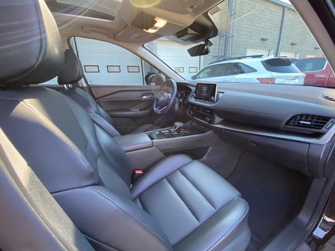 Used 2023 Nissan Rogue SV w/ SV Premium B Package FWD image 26