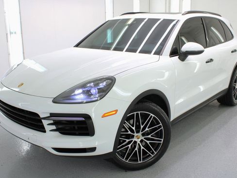 Used 2019 Porsche Cayenne image 2