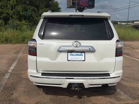 Used 2022 Toyota 4Runner Limited RWD image 5