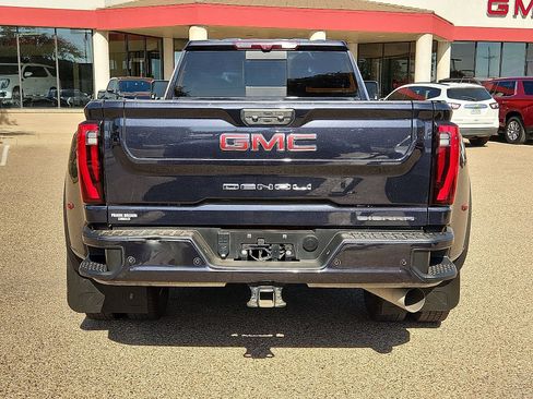 Used 2024 GMC Sierra 3500 Denali w/ Denali Reserve Package AWD/4WD image 4