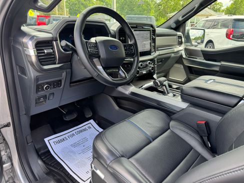 Used 2025 Ford F150 Platinum AWD/4WD image 11