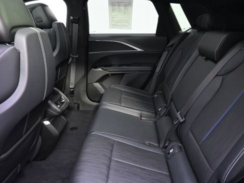 Certified 2024 Cadillac Lyriq Sport w/ LPO, Floor Liner Package AWD/4WD image 21