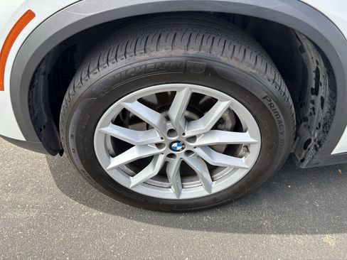 Used 2019 BMW X5 xDrive40i w/ Convenience Package image 32