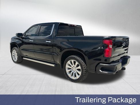 Used 2021 Chevrolet Silverado 1500 High Country w/ Technology Package AWD/4WD image 11