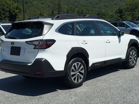 Certified 2024 Subaru Outback AWD/4WD image 4