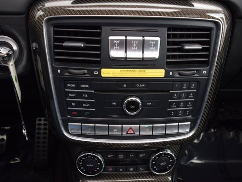 Used 2017 Mercedes-Benz G 63 AMG 4MATIC image 27