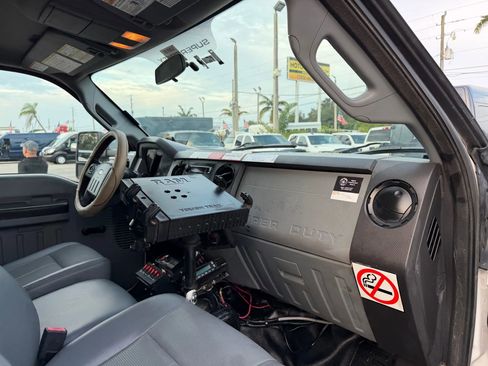 Used 2015 Ford F550 4x4 Crew Cab Super Duty image 20